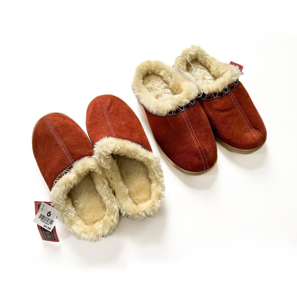 Vintage 1990s NOS Brown Suede Leather Sherpa Fur Lined Slippers Moccasins Size 6